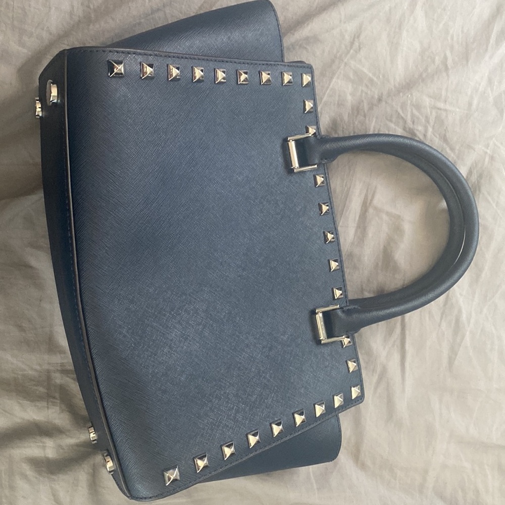 Purse - Picture 3 of 3